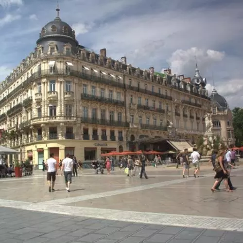 montpelliersquaresmall
