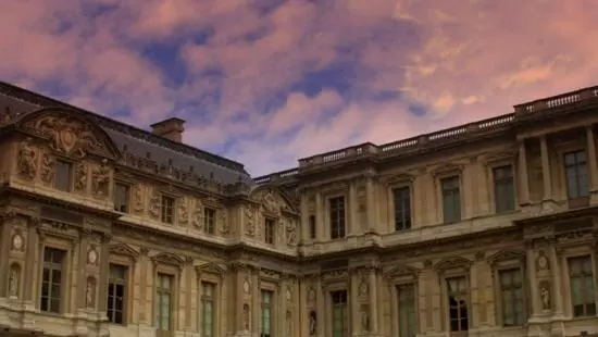 oldlouvre1parissmall